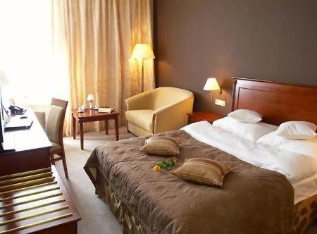 Hotel Aviator Radom Ruang foto